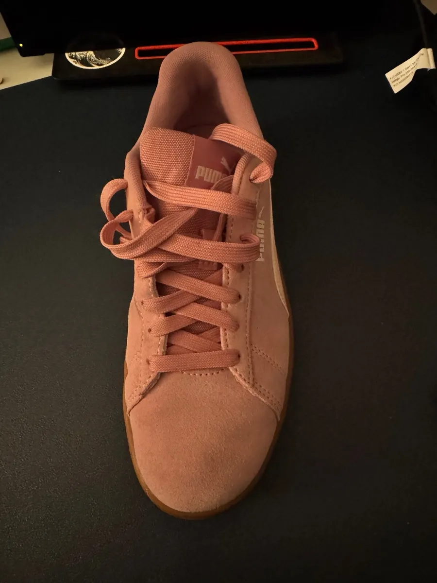 Women’s Puma Shoes - Image 2
