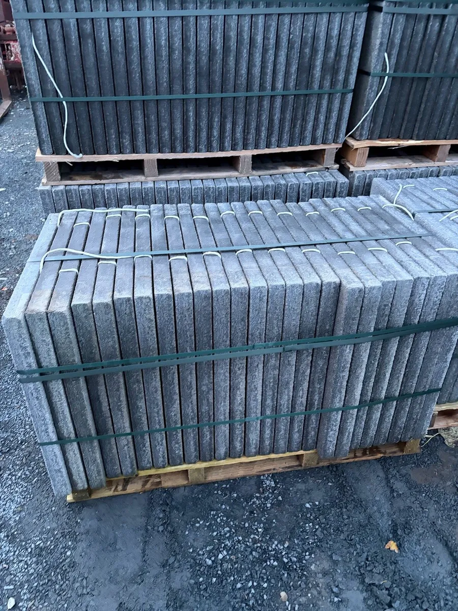 Ag cresent charcoal flagstone, 600x600 - Image 3