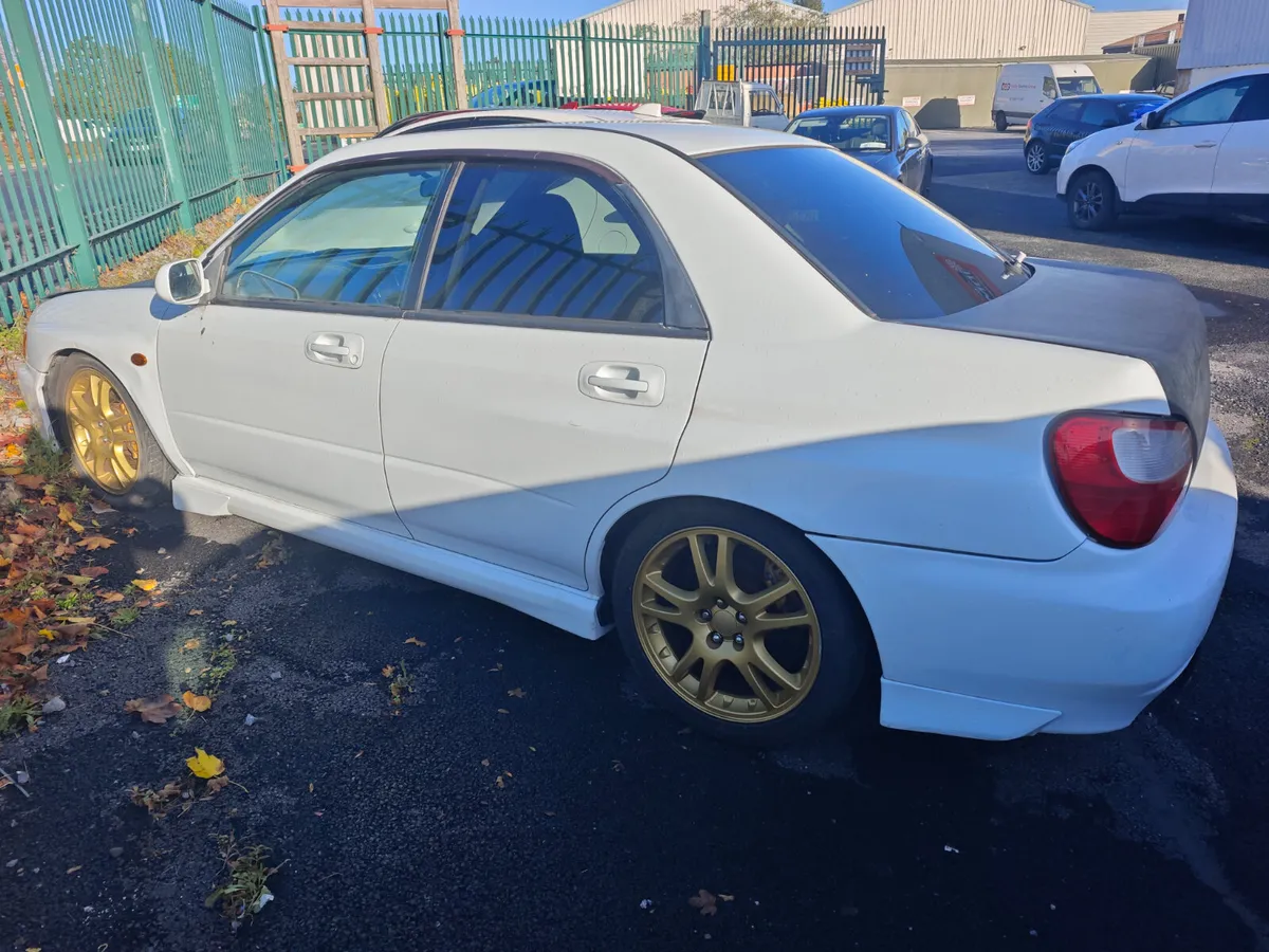 Subaru WRX STI 2.0 Turbo 4WD - Image 2