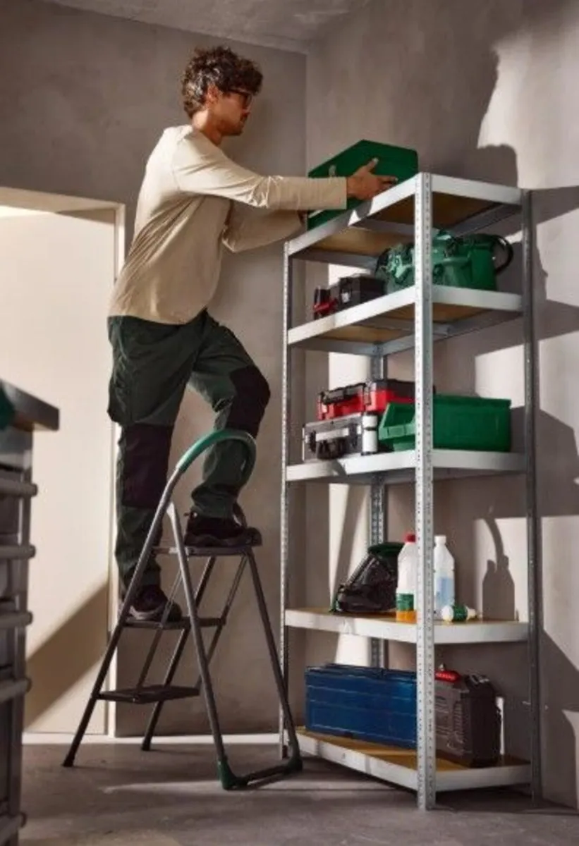 Metal Shelving Unit with 5 Shelves  - 1.8 h x 90 w - Image 4