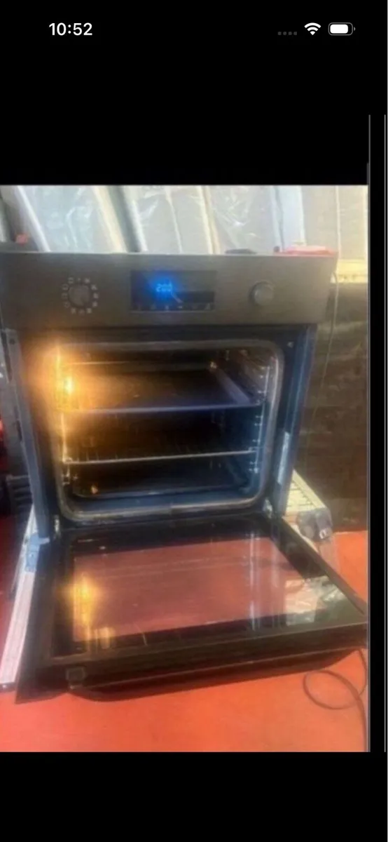 Single Samsung oven - Image 2