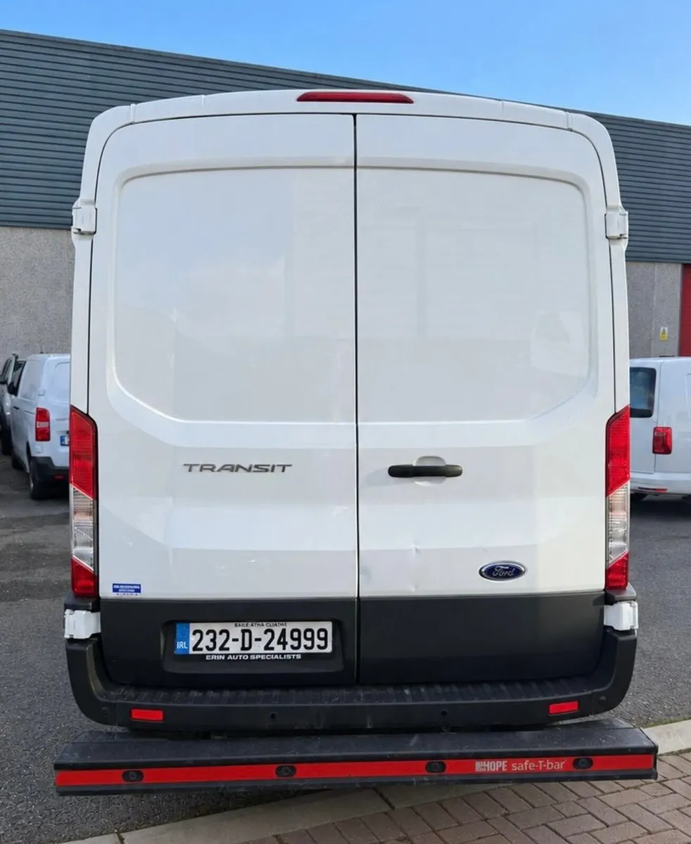 232 Ford Transit Trend 130Bhp - Image 3