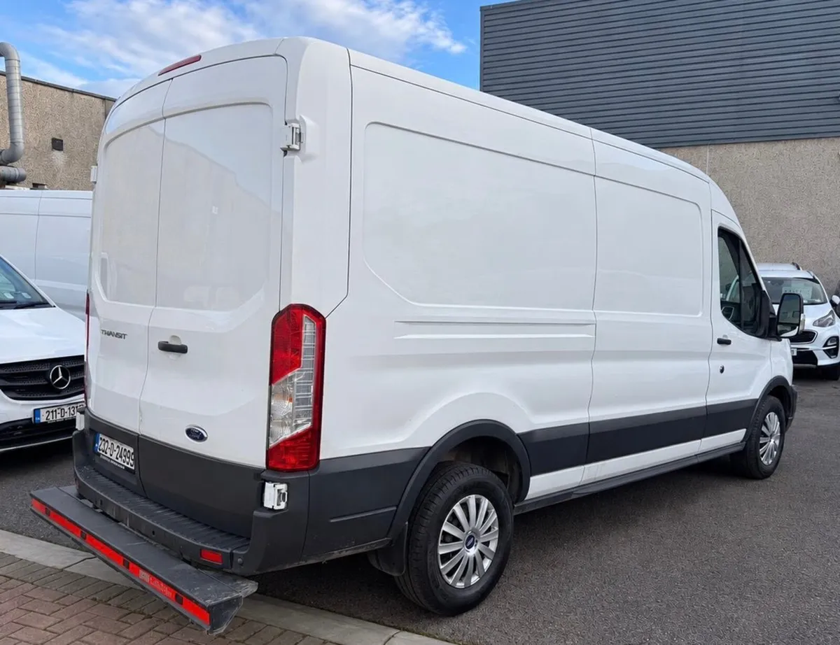 232 Ford Transit Trend 130Bhp - Image 2