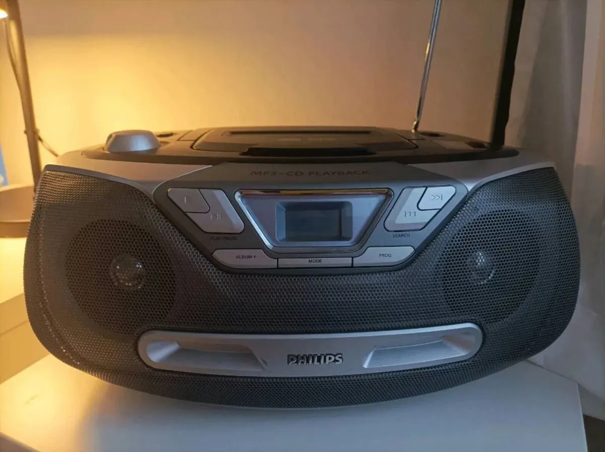 Philips CD/Mp3/Radio Boombox - Image 1