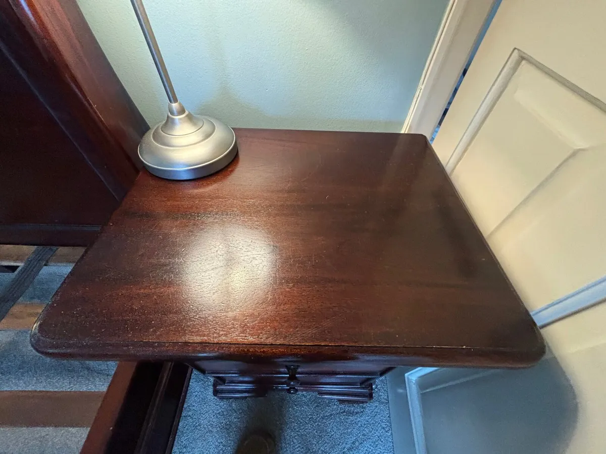 Solid Mahogany Super King Sleigh Bed + 2  Lockers - Image 4