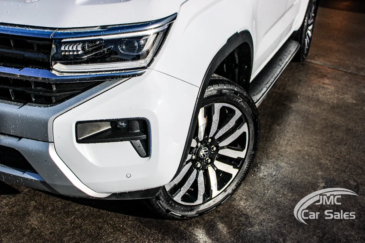 2025 VOLKSWAGEN AMAROK AVENTURA - Image 2