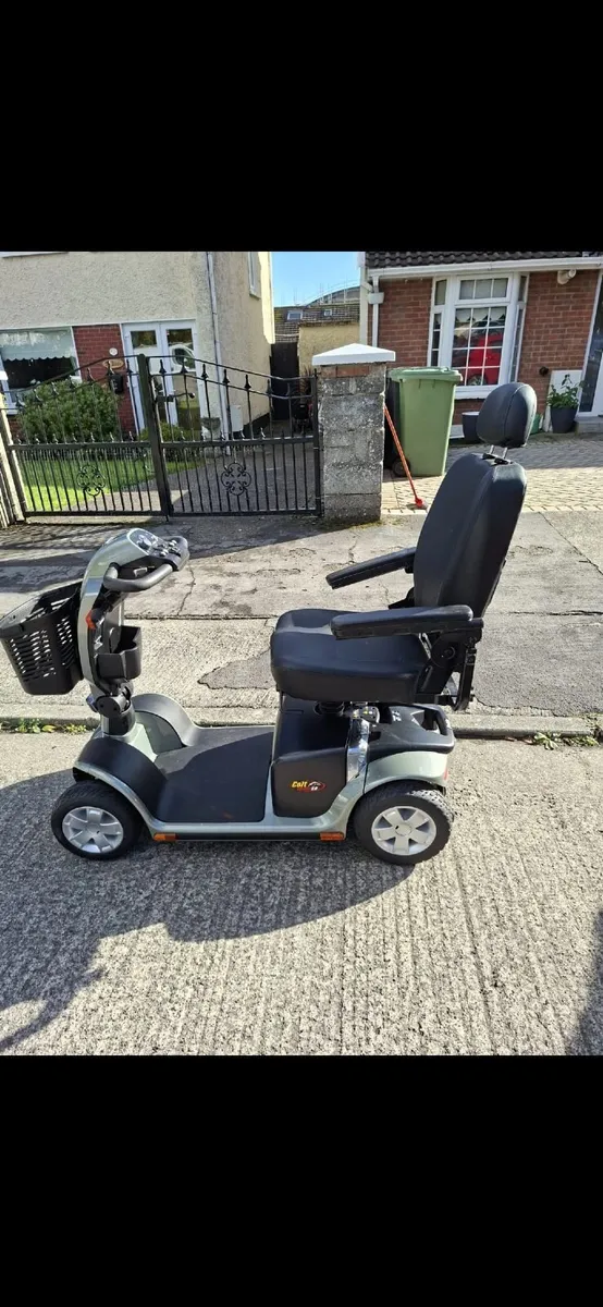 Mobility scooter - Image 1