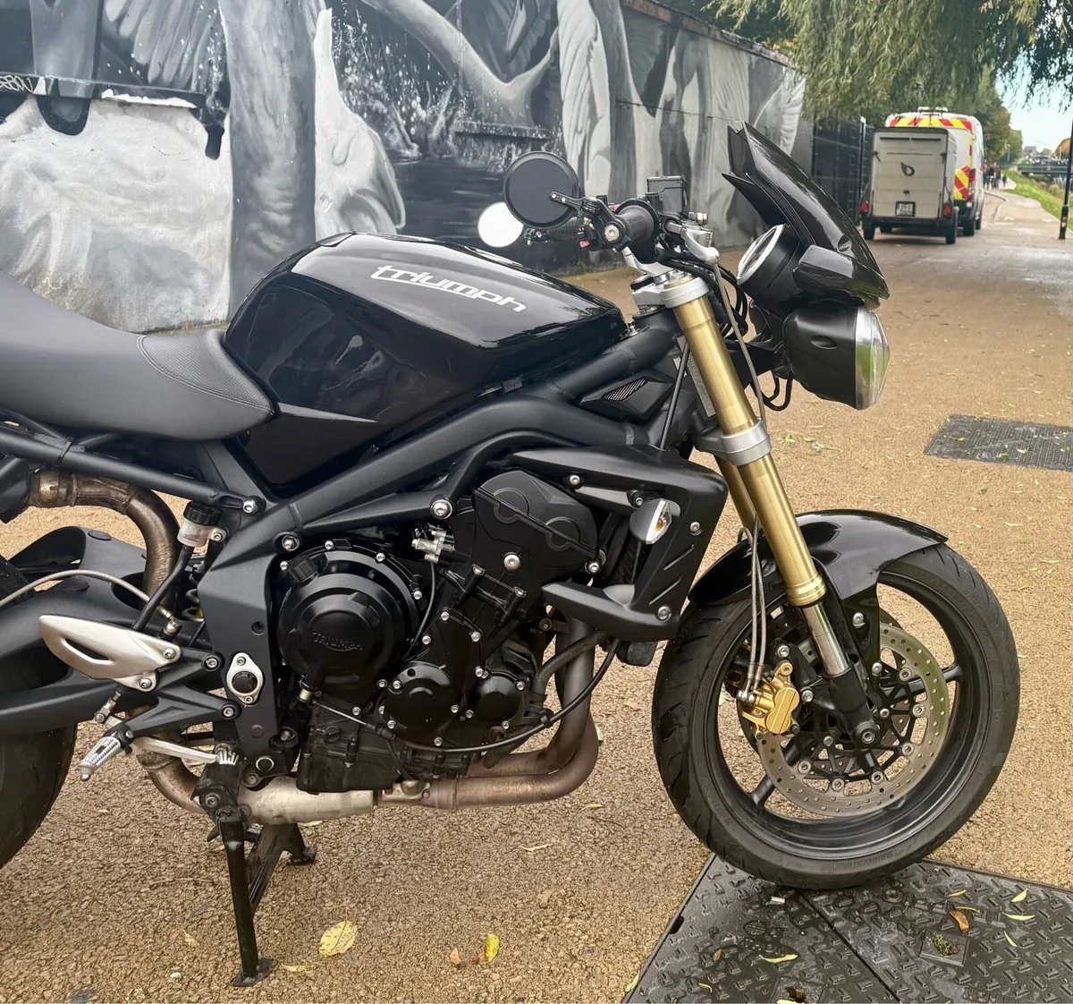 2011 Triumph Street Triple only 12k Deposit taken - Image 4