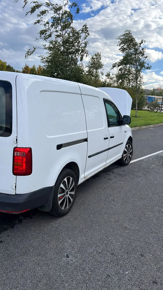 Volkswagen Caddy 2019 - Image 2