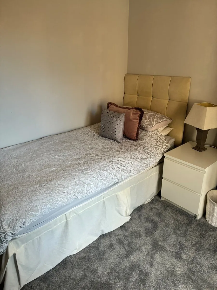 Single bed - Image 3
