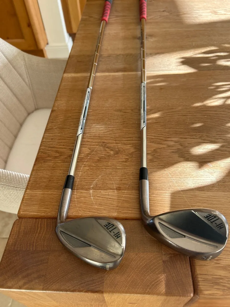 Two heal/ toe wedges - Image 1