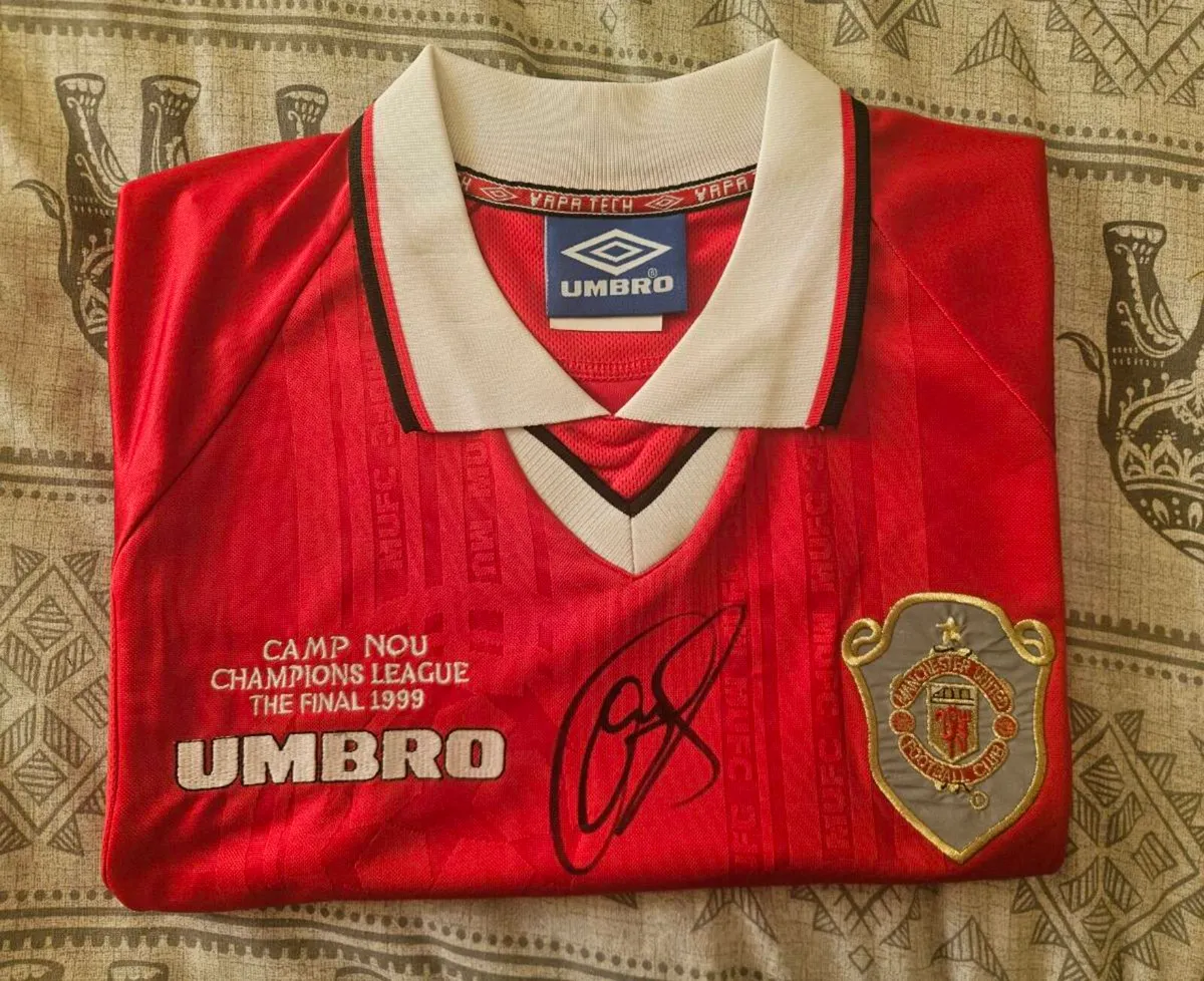 1999 champions league man united jersey signed by - Image 1