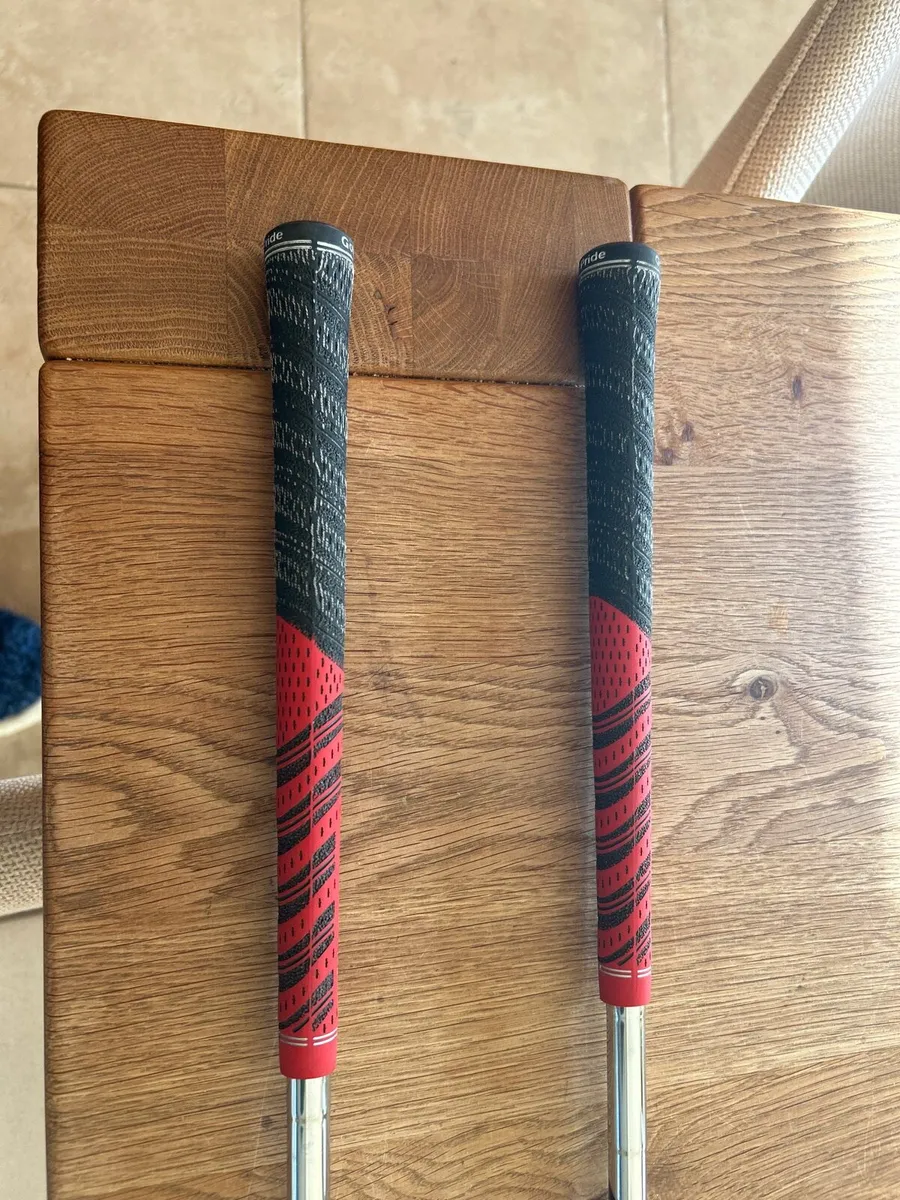 Two heal/ toe wedges - Image 2