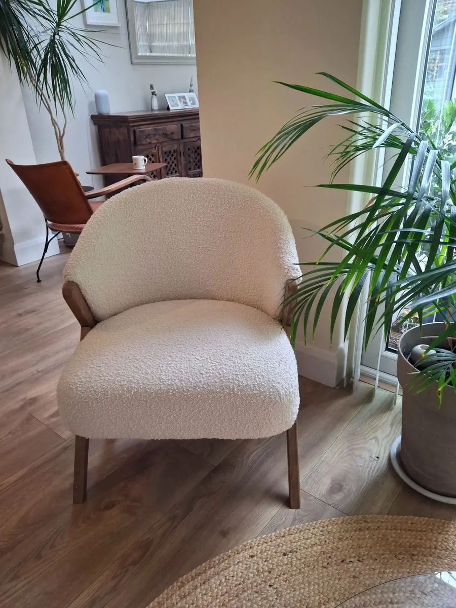 Armchair - Image 1