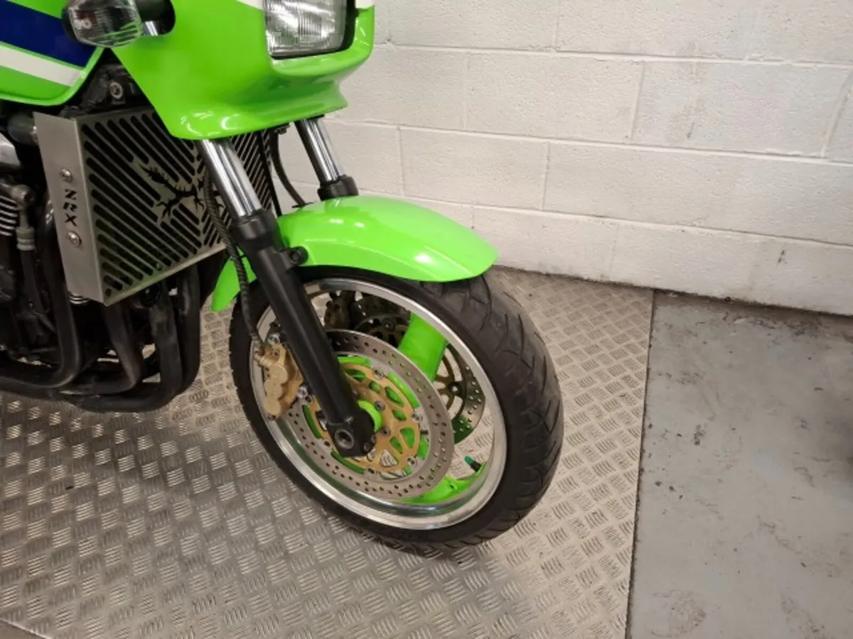 Kawasaki ZRX1100 2000 - Image 3