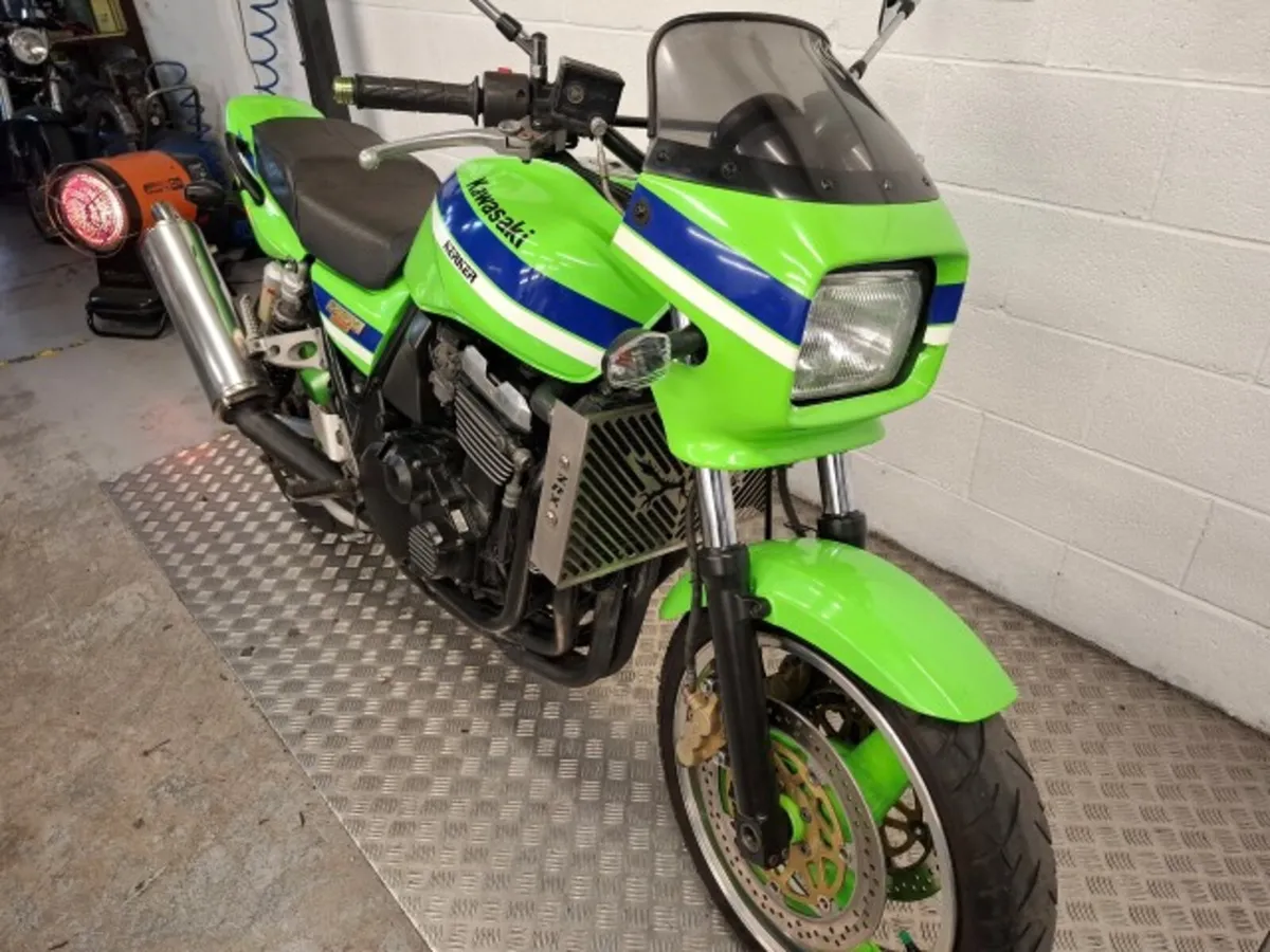 Kawasaki ZRX1100 2000 - Image 2
