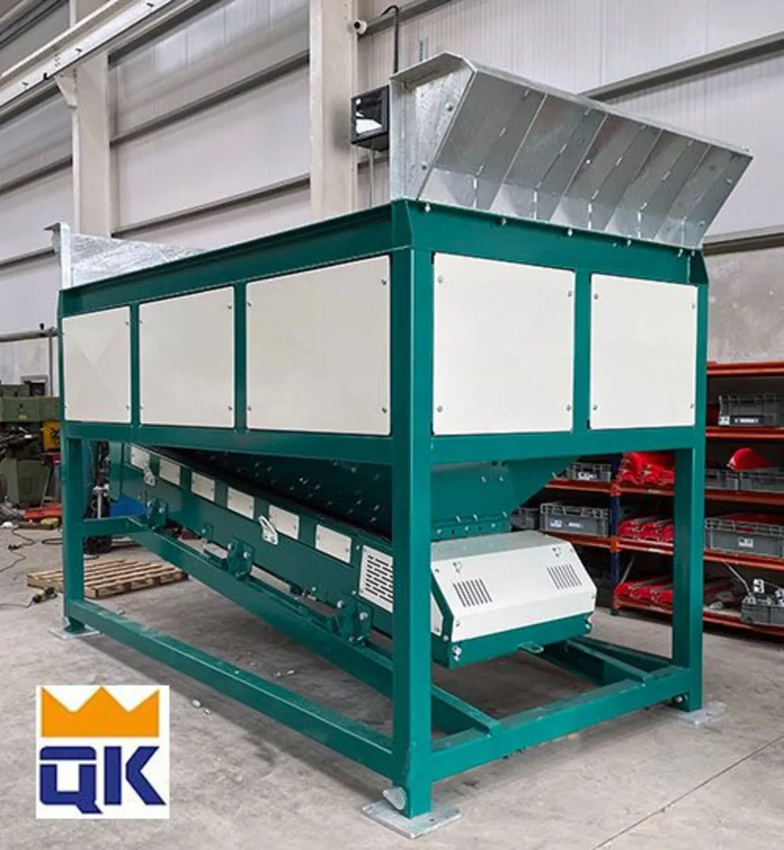 Belt Feed Hopper - Image 1