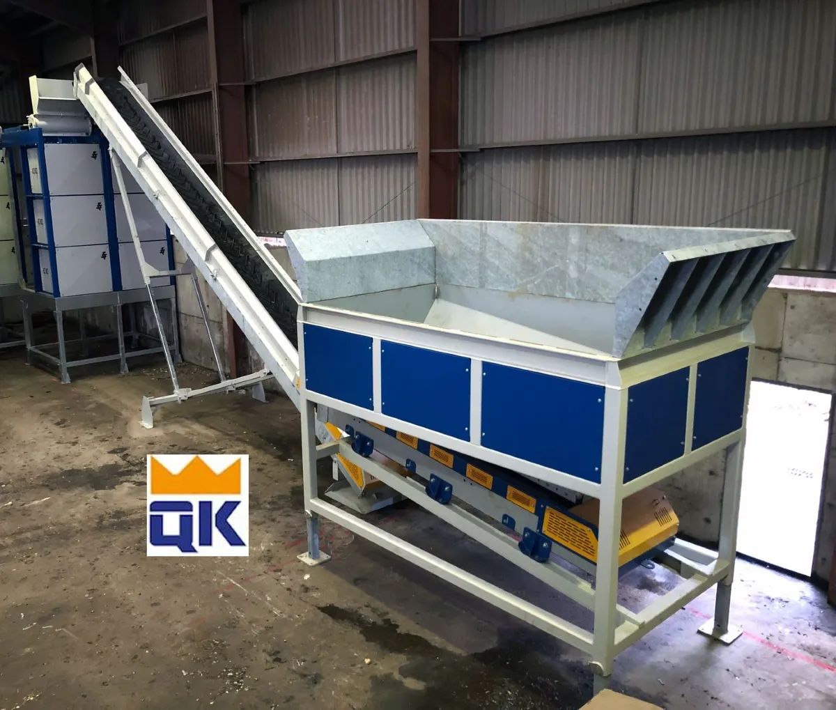 Belt Feed Hopper - Image 2
