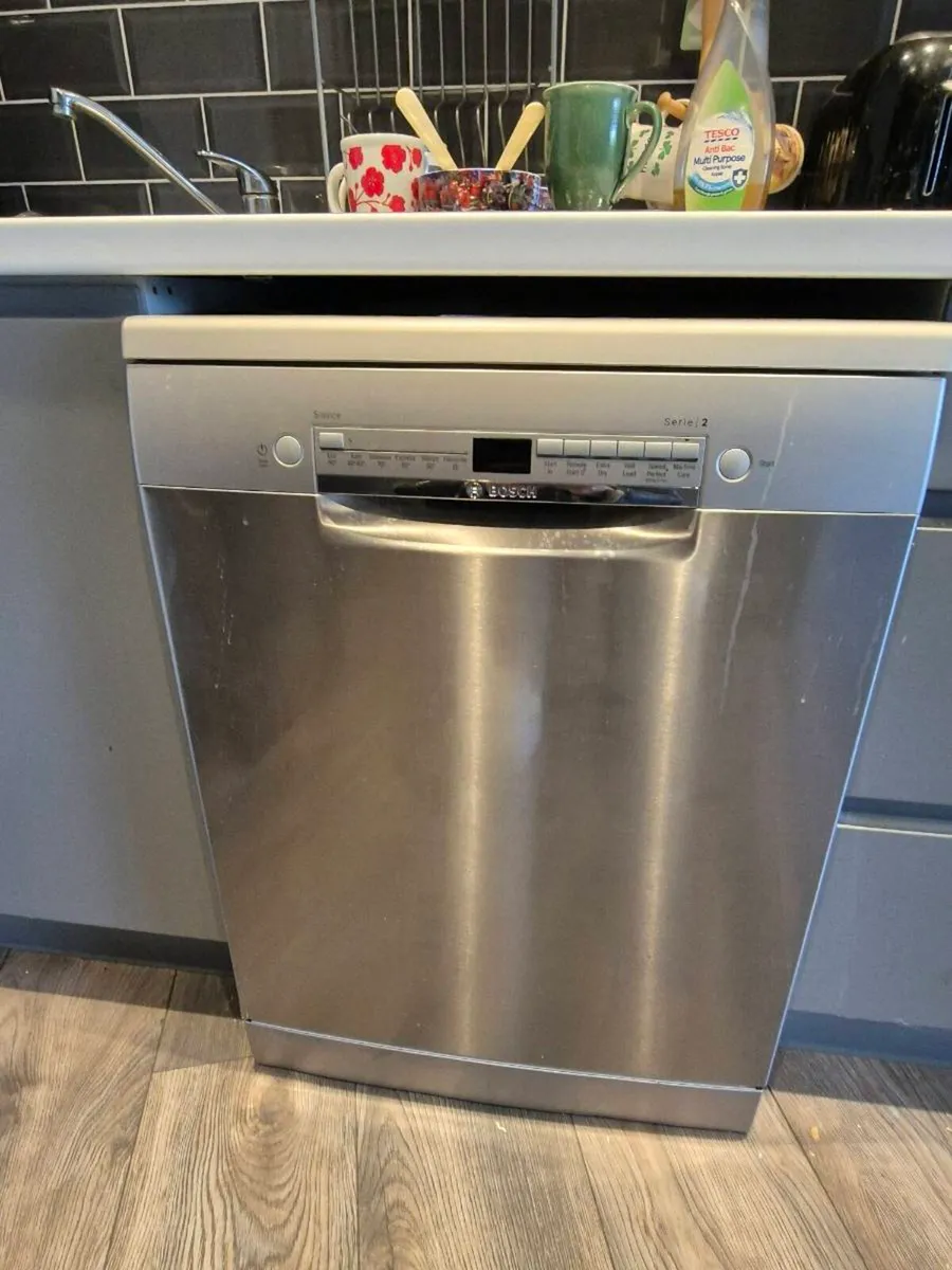 Bosch dishwasher - Image 1
