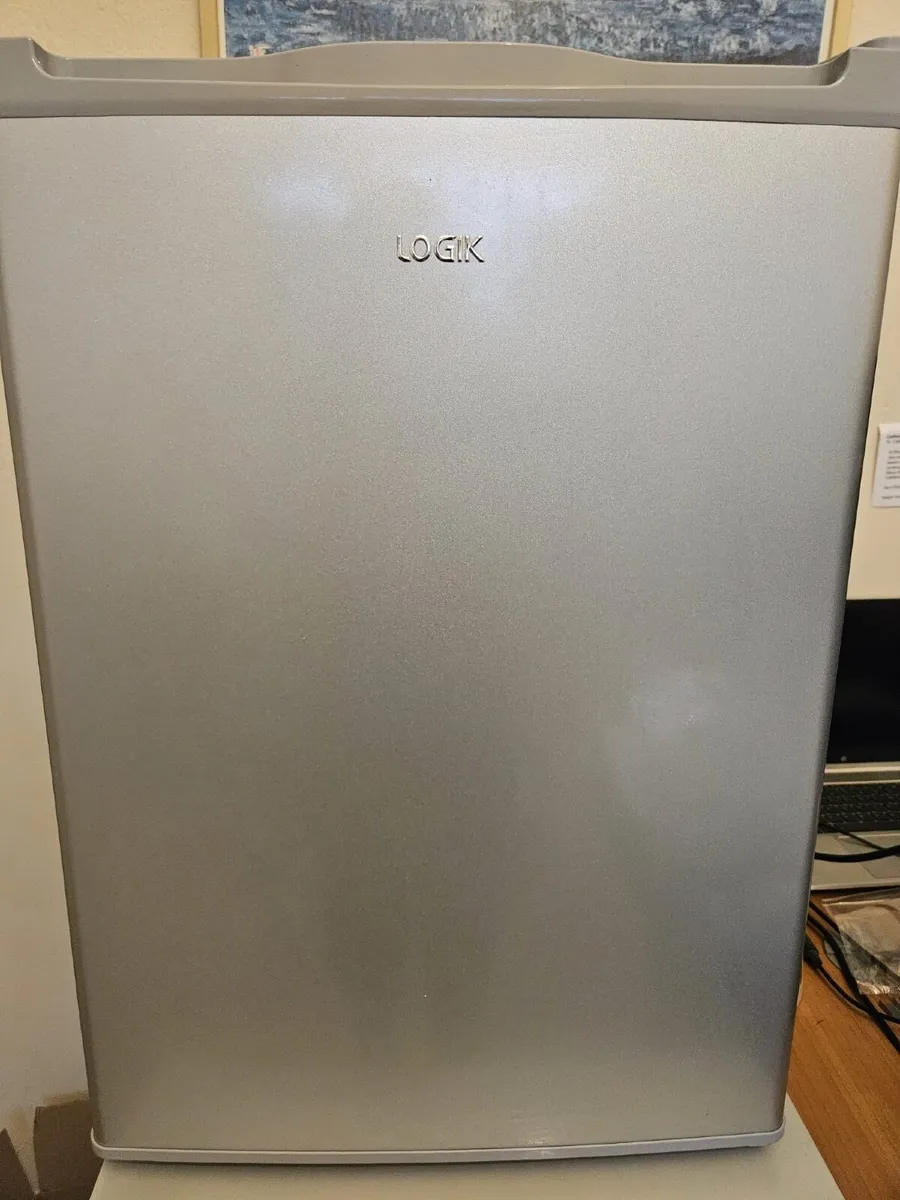 Mini-Fridge for sale - Image 1