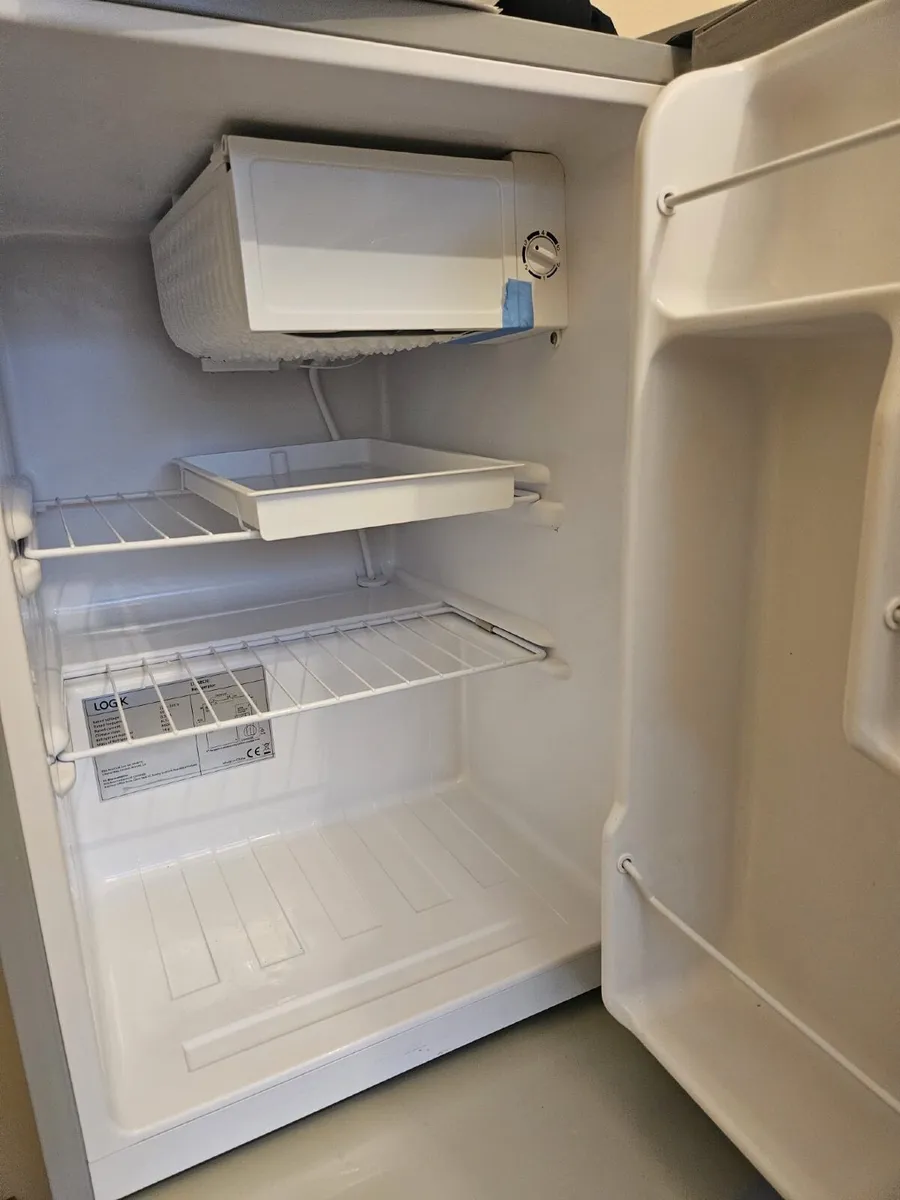 Mini-Fridge for sale - Image 3