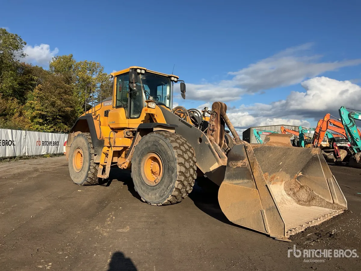 2015 Volvo L150H High Lift Wheel Loader - Image 4