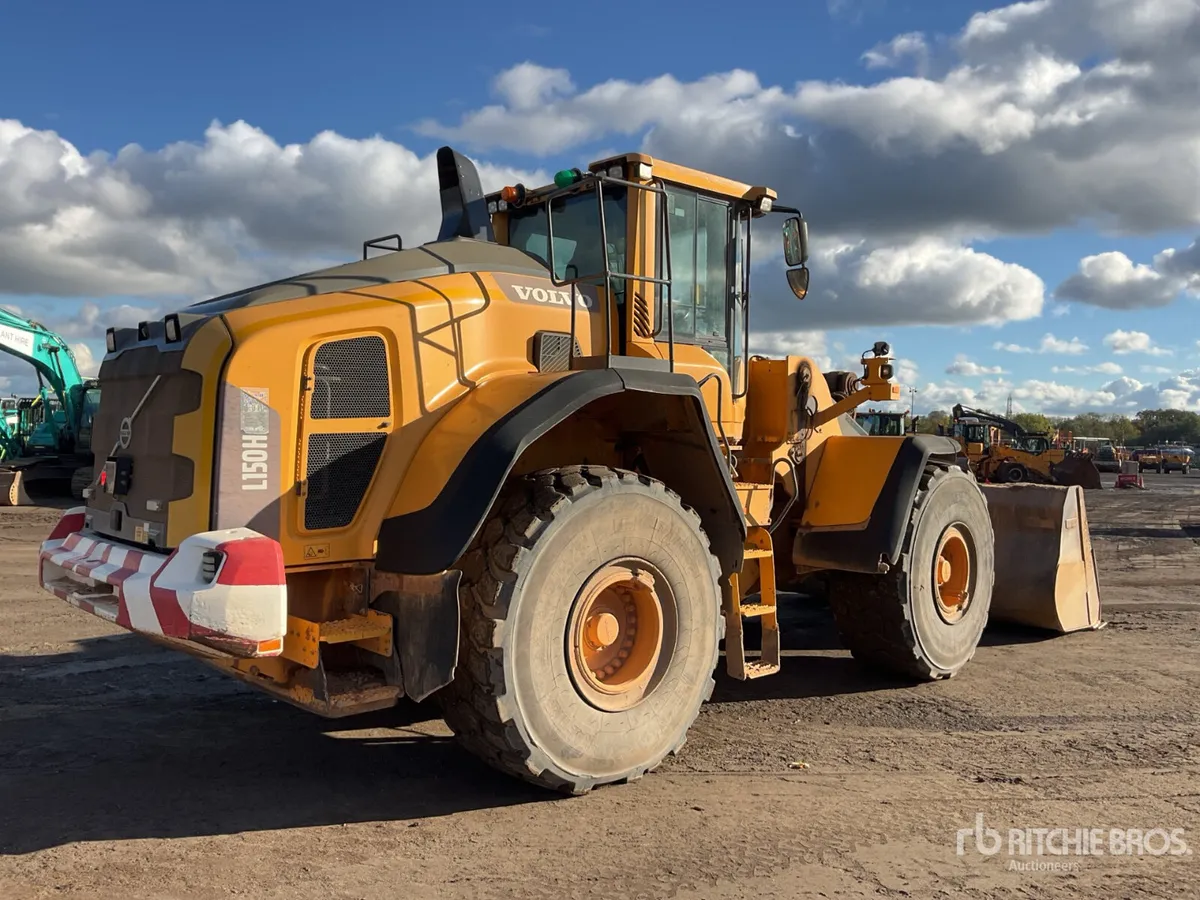 2015 Volvo L150H High Lift Wheel Loader - Image 3