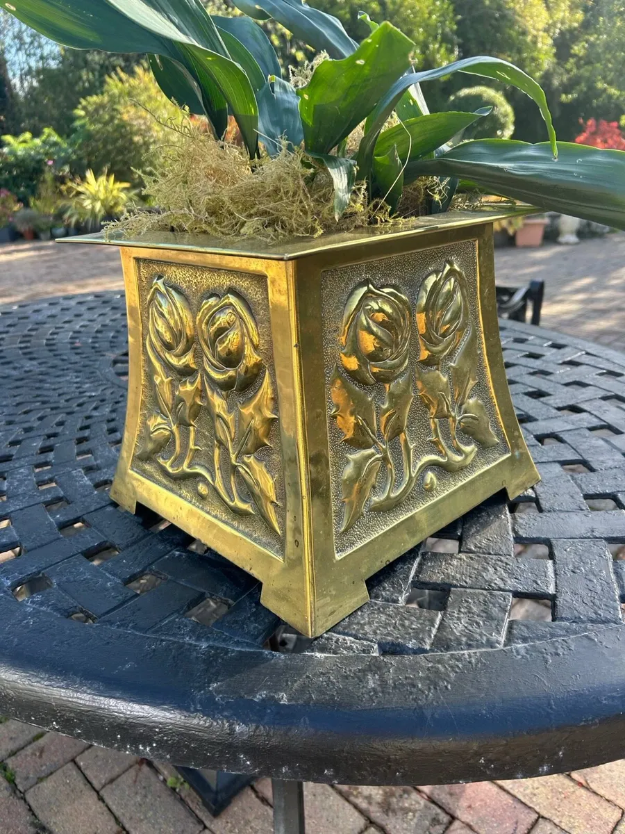 Vintage Brass Rose Planter / Jardinière - Image 1