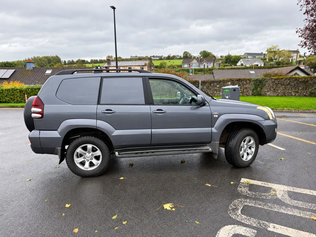 Toyota Land Cruiser 2006 - Image 4