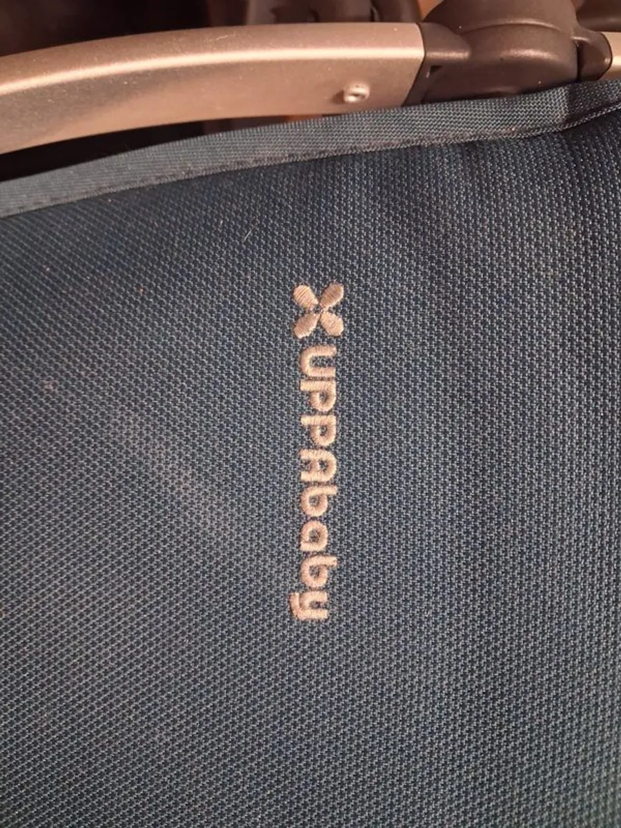 UPPAbaby Vista V2 Excellent Condition - Image 3