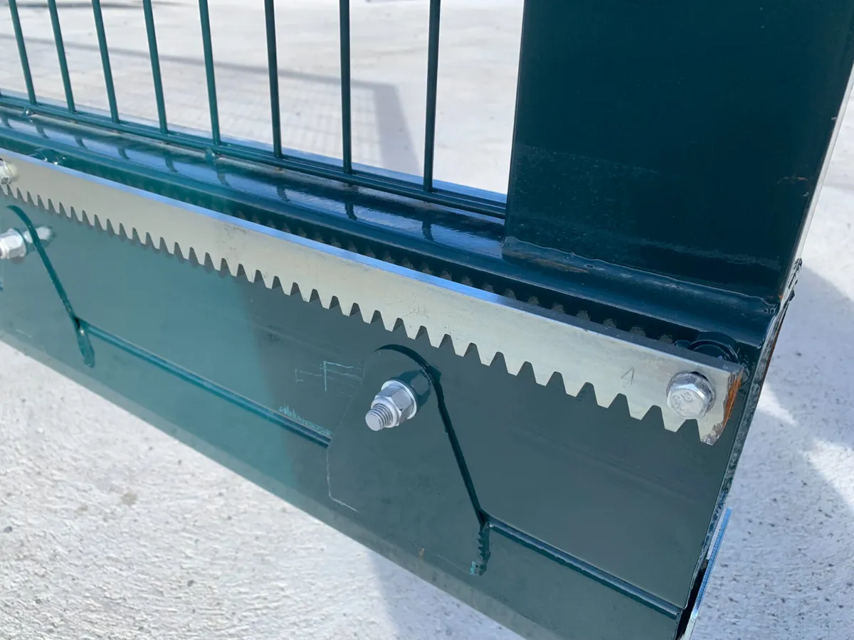 NEW 2026 40FT X 6.8FT ELECRIC GATE FOR AUCTION - Image 4
