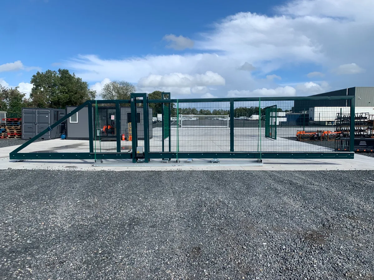 NEW 2026 40FT X 6.8FT ELECRIC GATE FOR AUCTION - Image 1