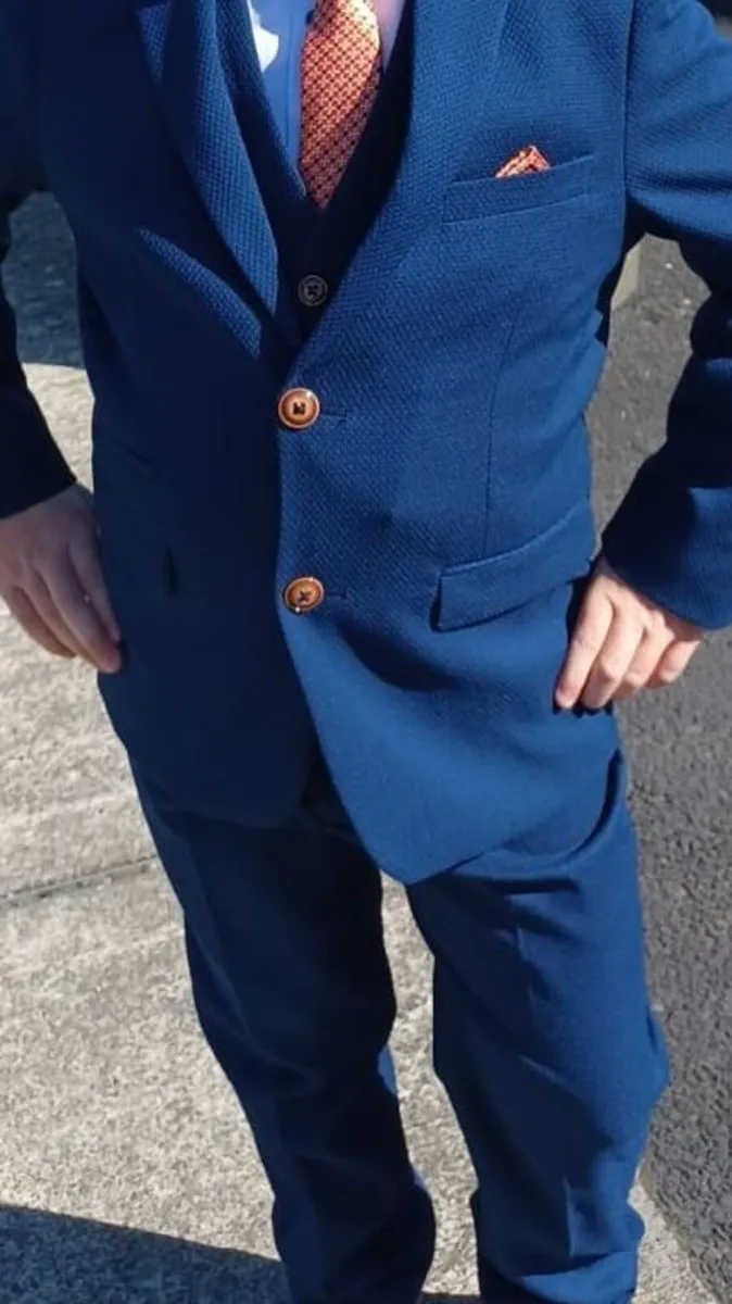 Communion suit Marc Darcy aged 11 - Image 2