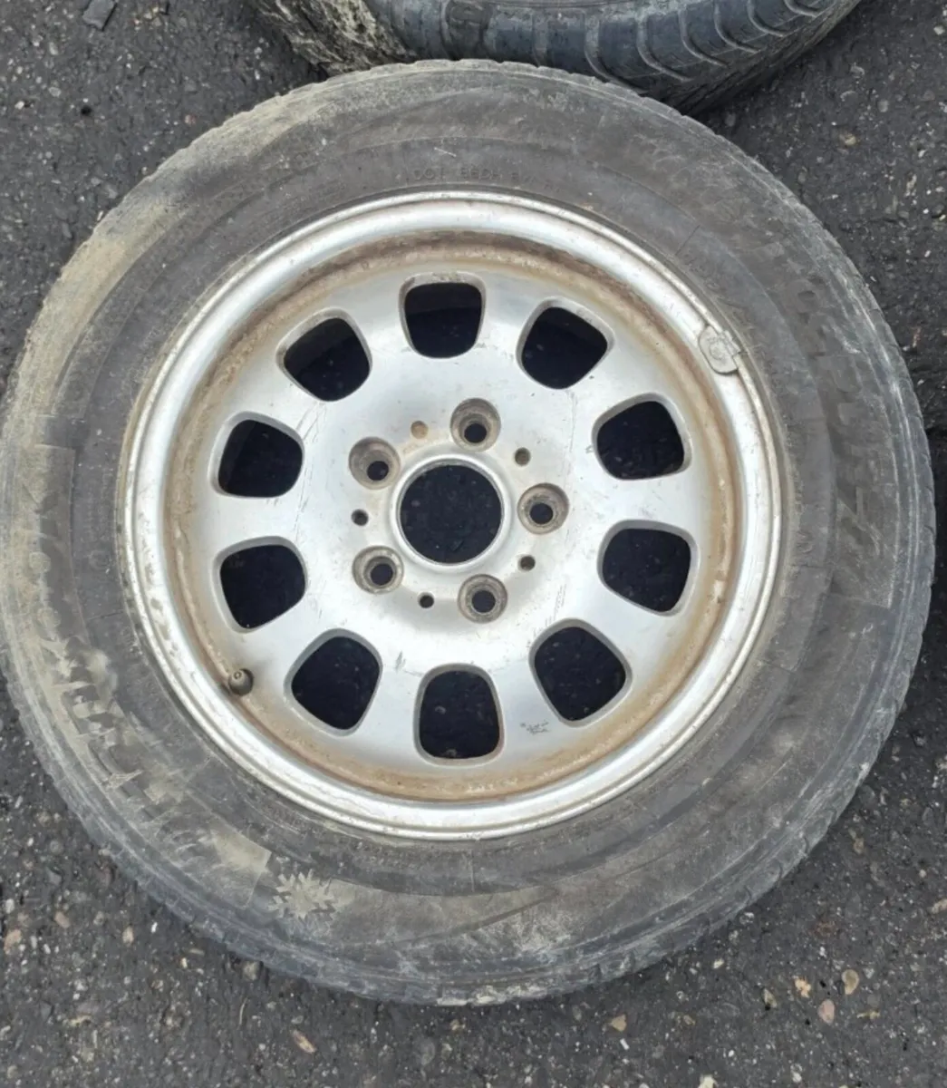 Wanted BMW alloys - Image 1