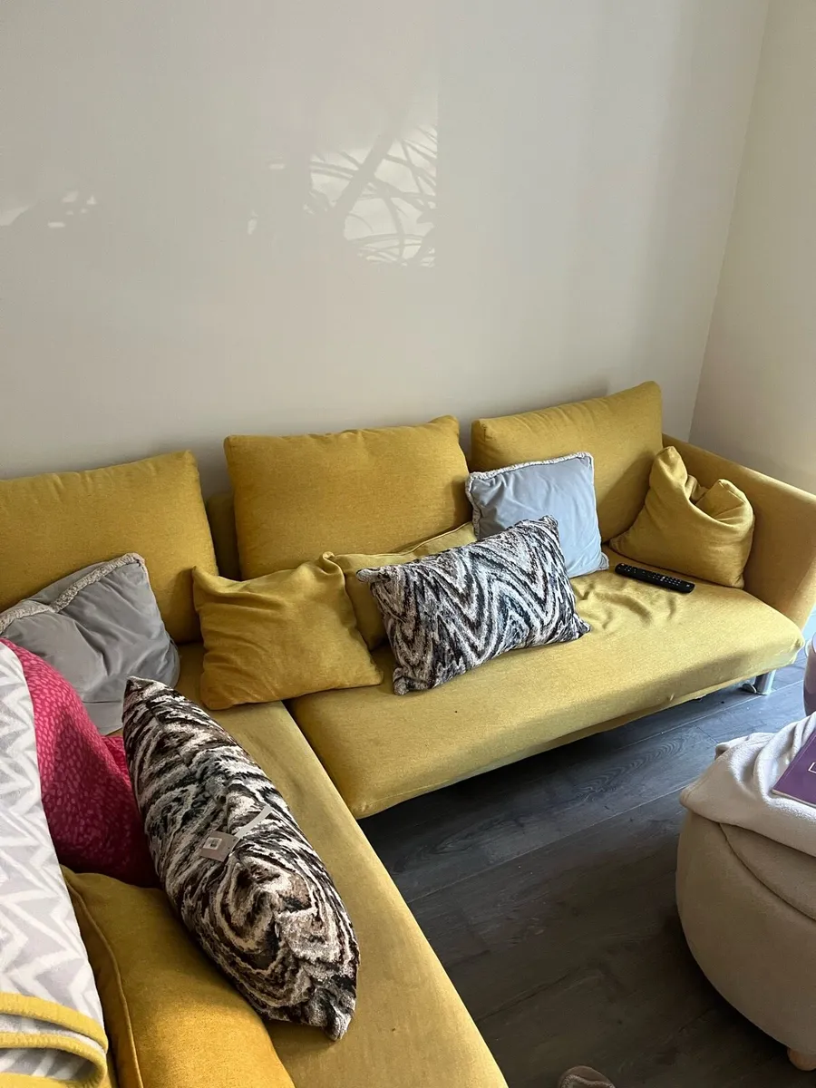 Couch - Image 2