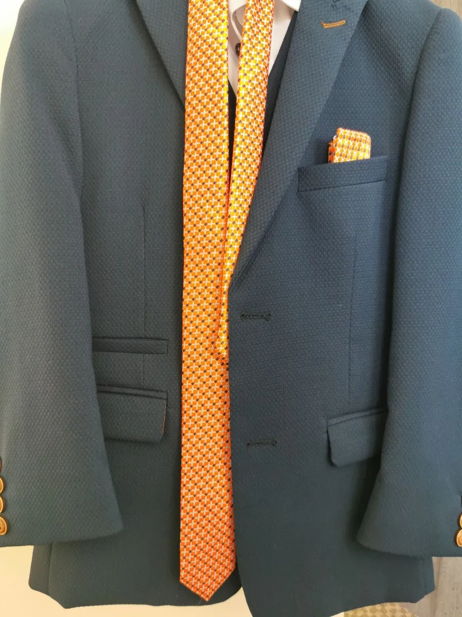 Communion suit Marc Darcy aged 11 - Image 3