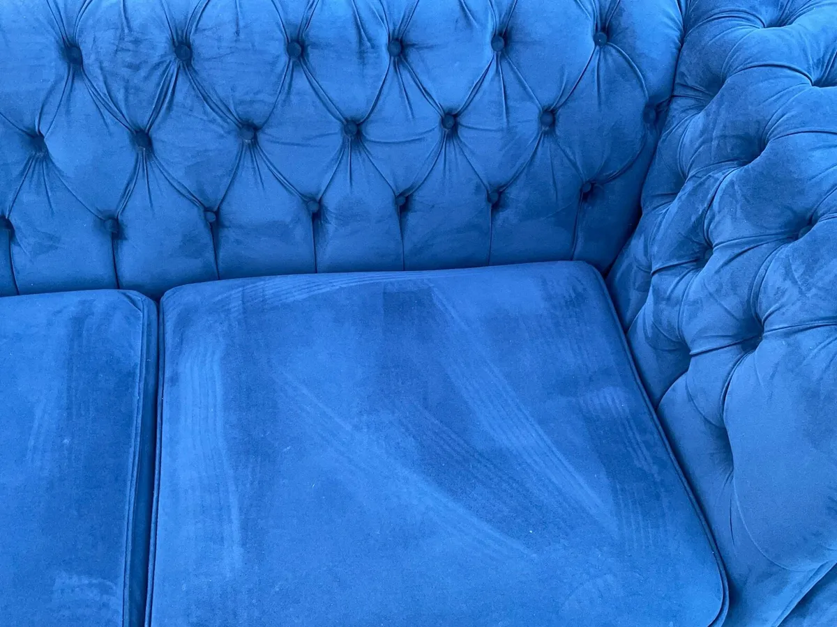 Beautiful blue chesterfield sofa - Image 2