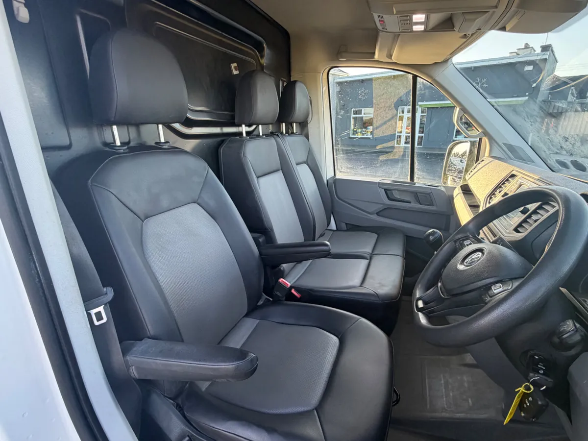 Volkswagen Crafter 2021 - Image 3