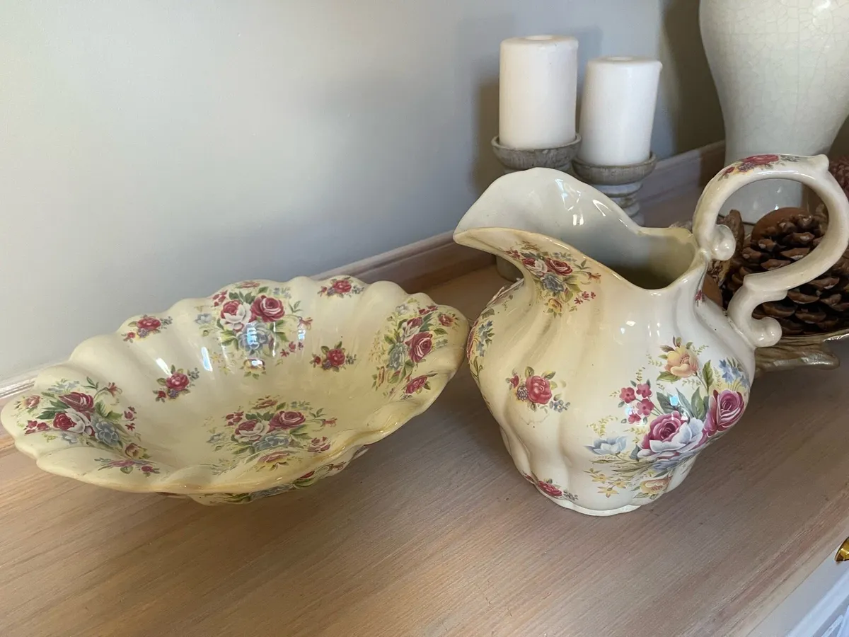 Vintage jug and bowl set - Image 2