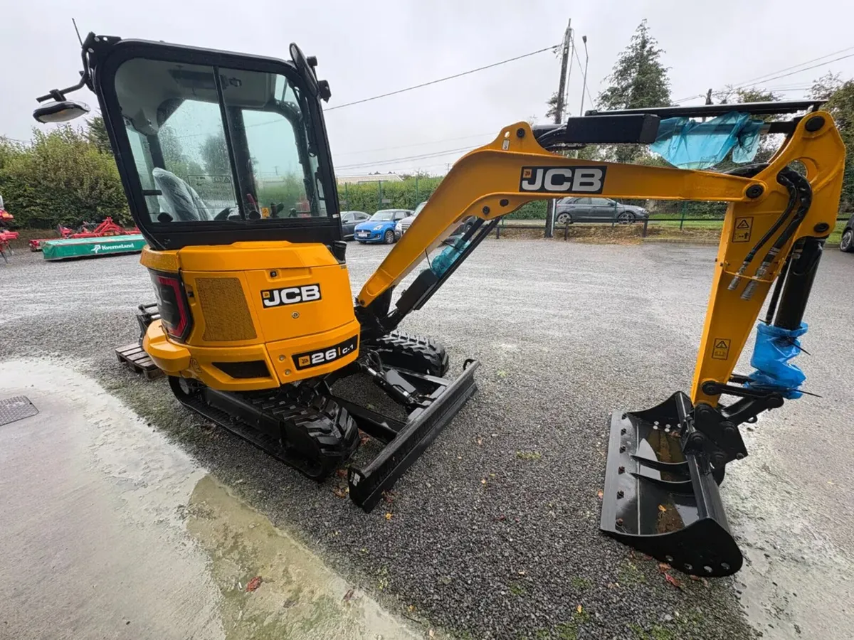 JCB 26C-1 MINI DIGGER - Image 2