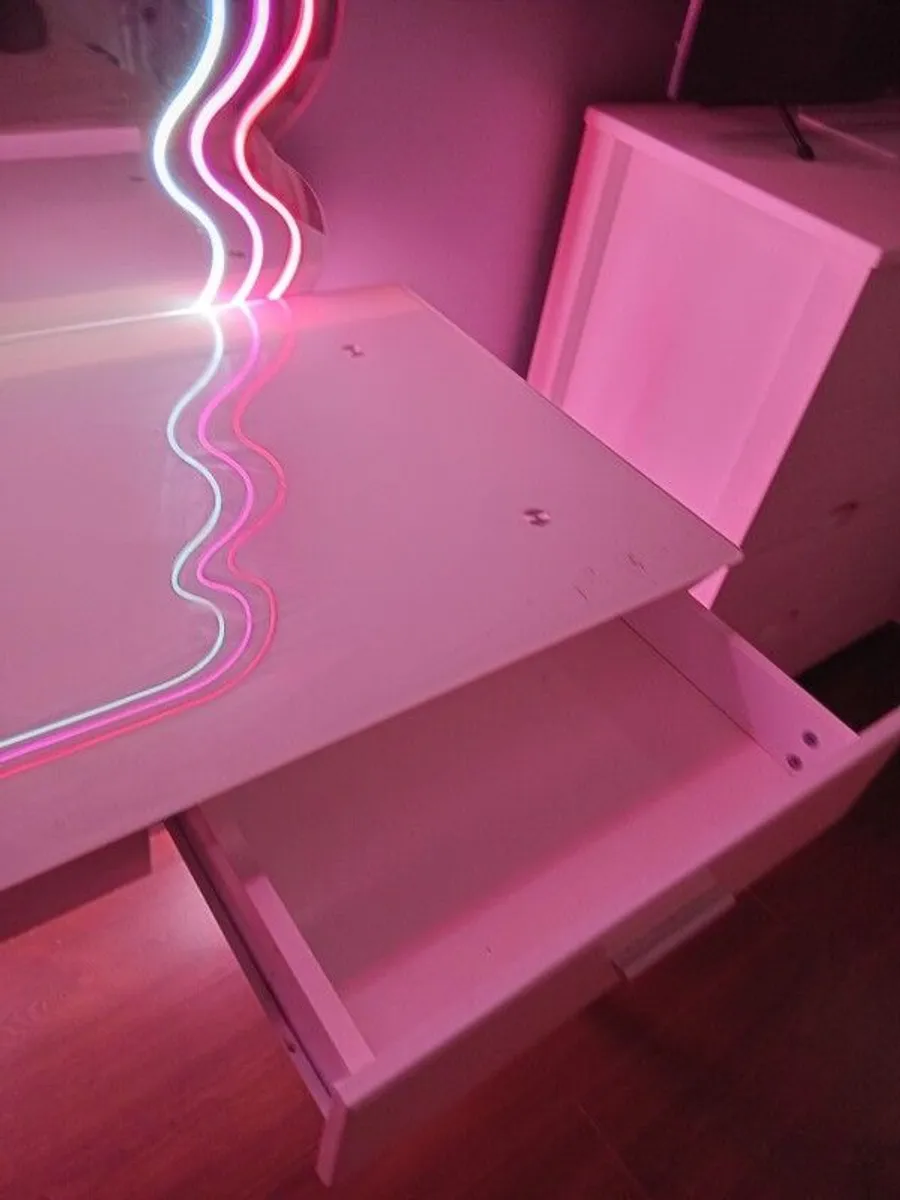 dressing table - Image 3