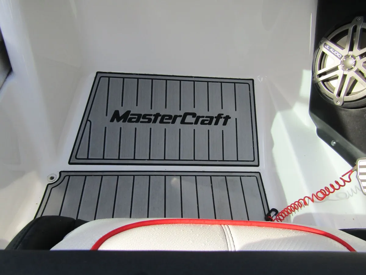 Mastercraft X Star 2014. Ultimate Wake machine . - Image 4