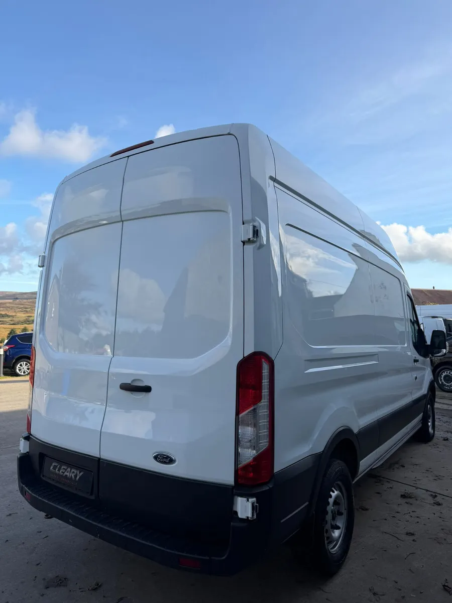 2022 Ford Transit 350 130ps LWB HR Fwd - Image 4