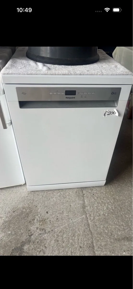 Hotpoint dishwasher - Image 1