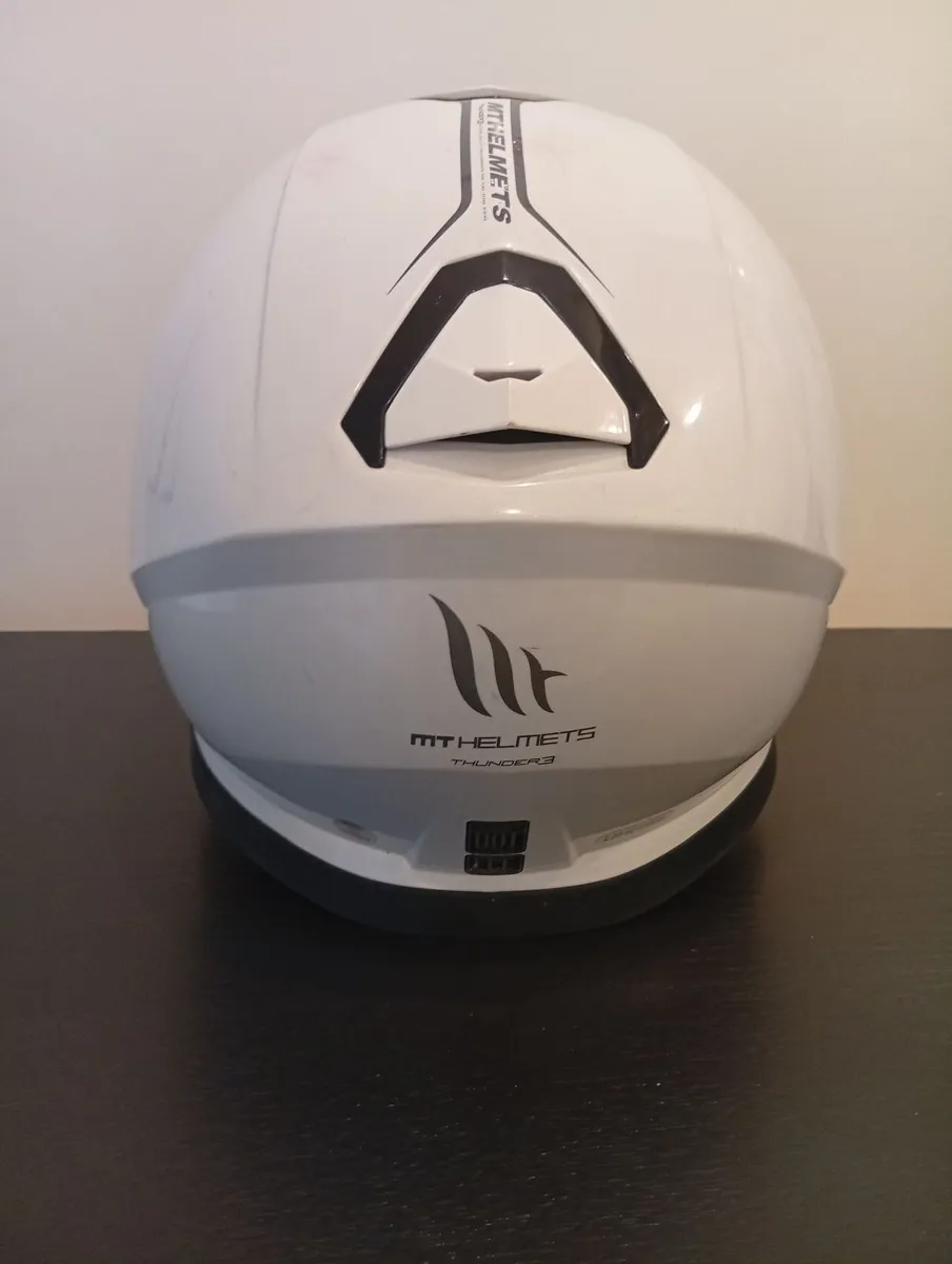 Quality Motorcycle Helmet+ tinted visor - Image 2