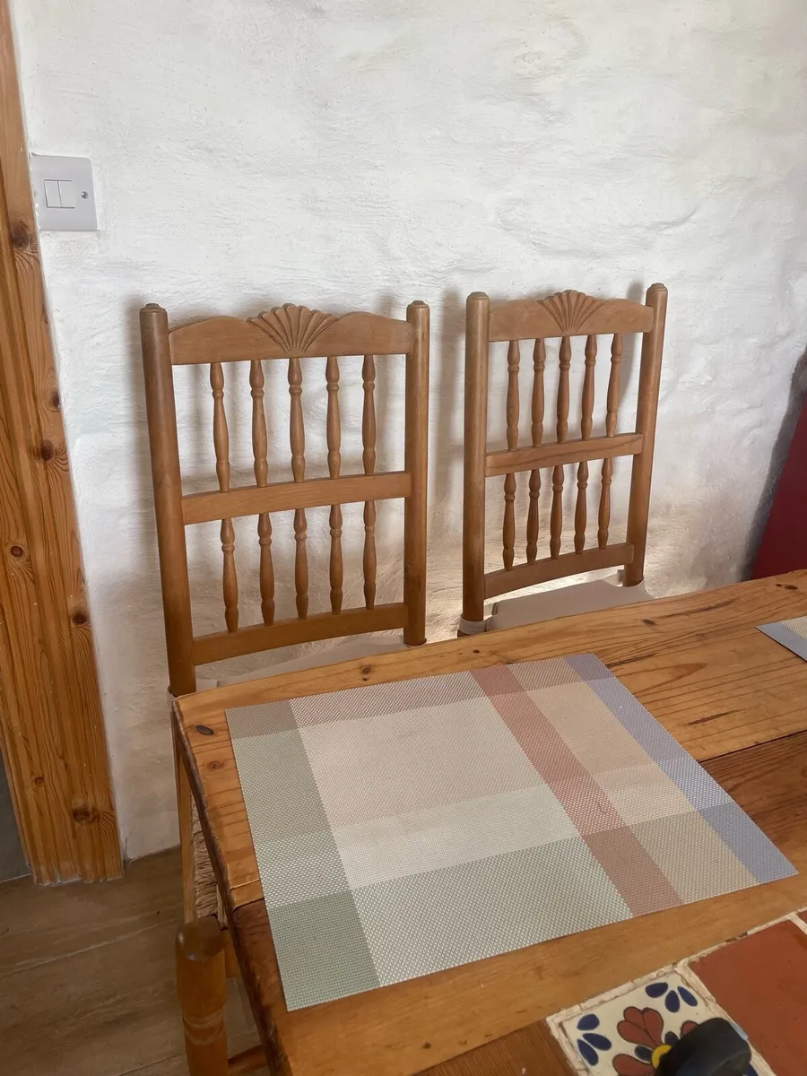 4 Solid Oak vintage dining chairs - Image 2