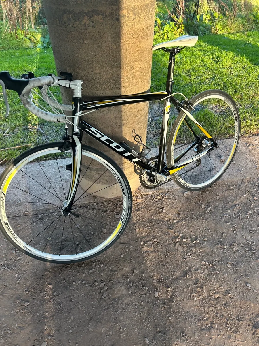 SCOTT Men’s lightweight Racer 24speed - Image 2