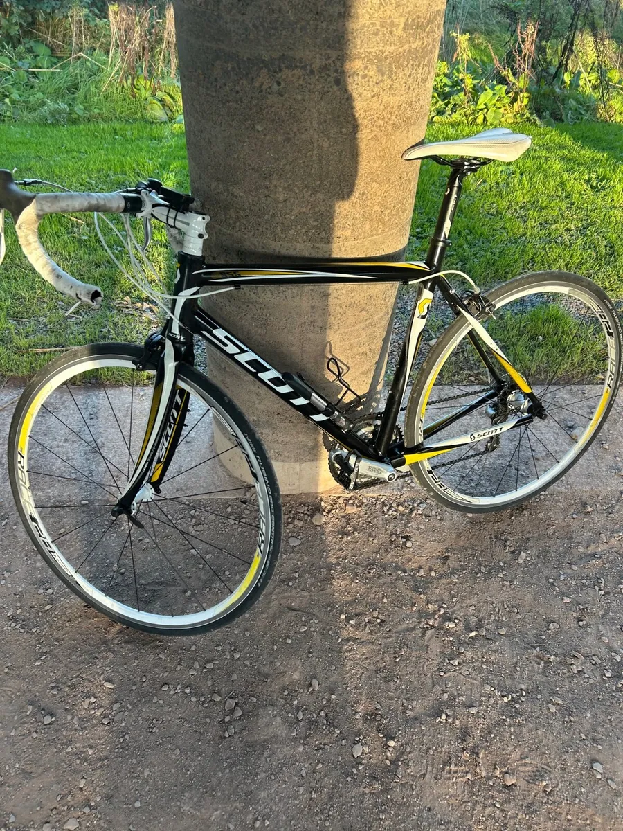 SCOTT Men’s lightweight Racer 24speed - Image 3