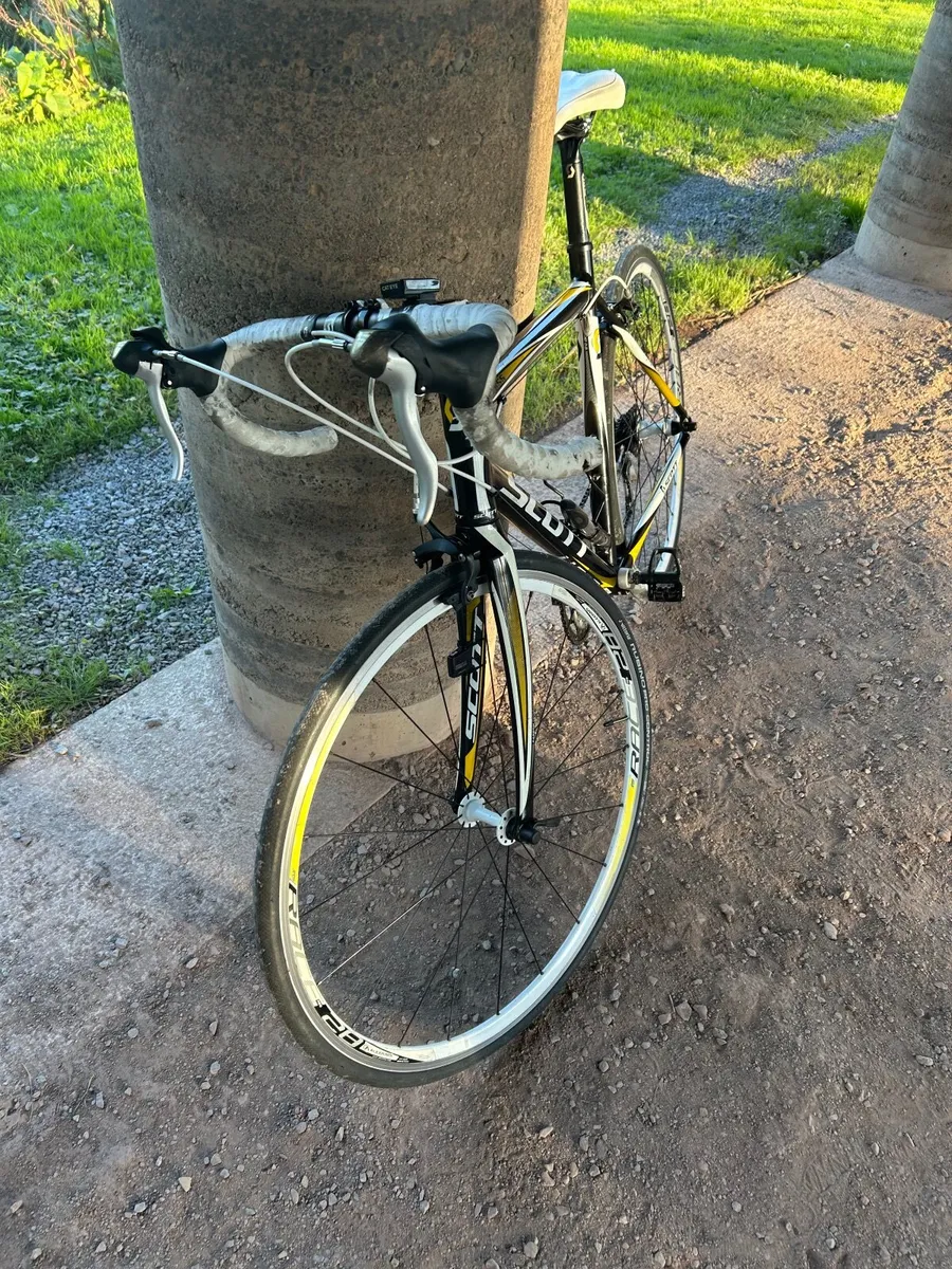 SCOTT Men’s lightweight Racer 24speed - Image 4