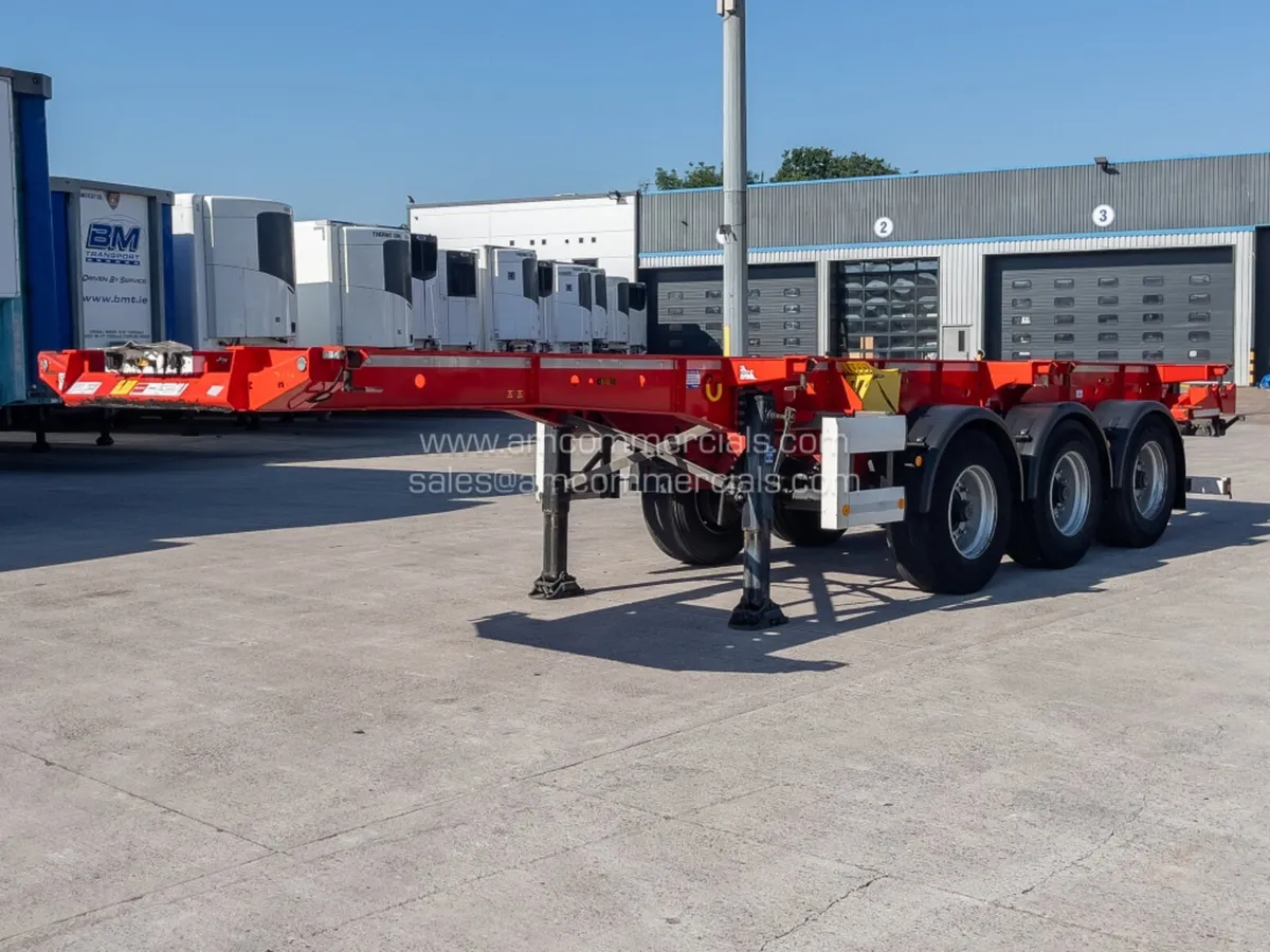 2022 KRONE SLIDING SKELETAL TRAILER - Image 3